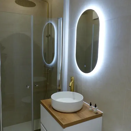 Beautiful Flat At Canal St-martin París